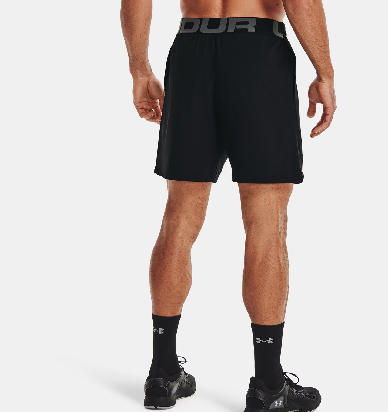 UA Elevated Woven 2.0 Men's 8.25" Shorts 1362289-001