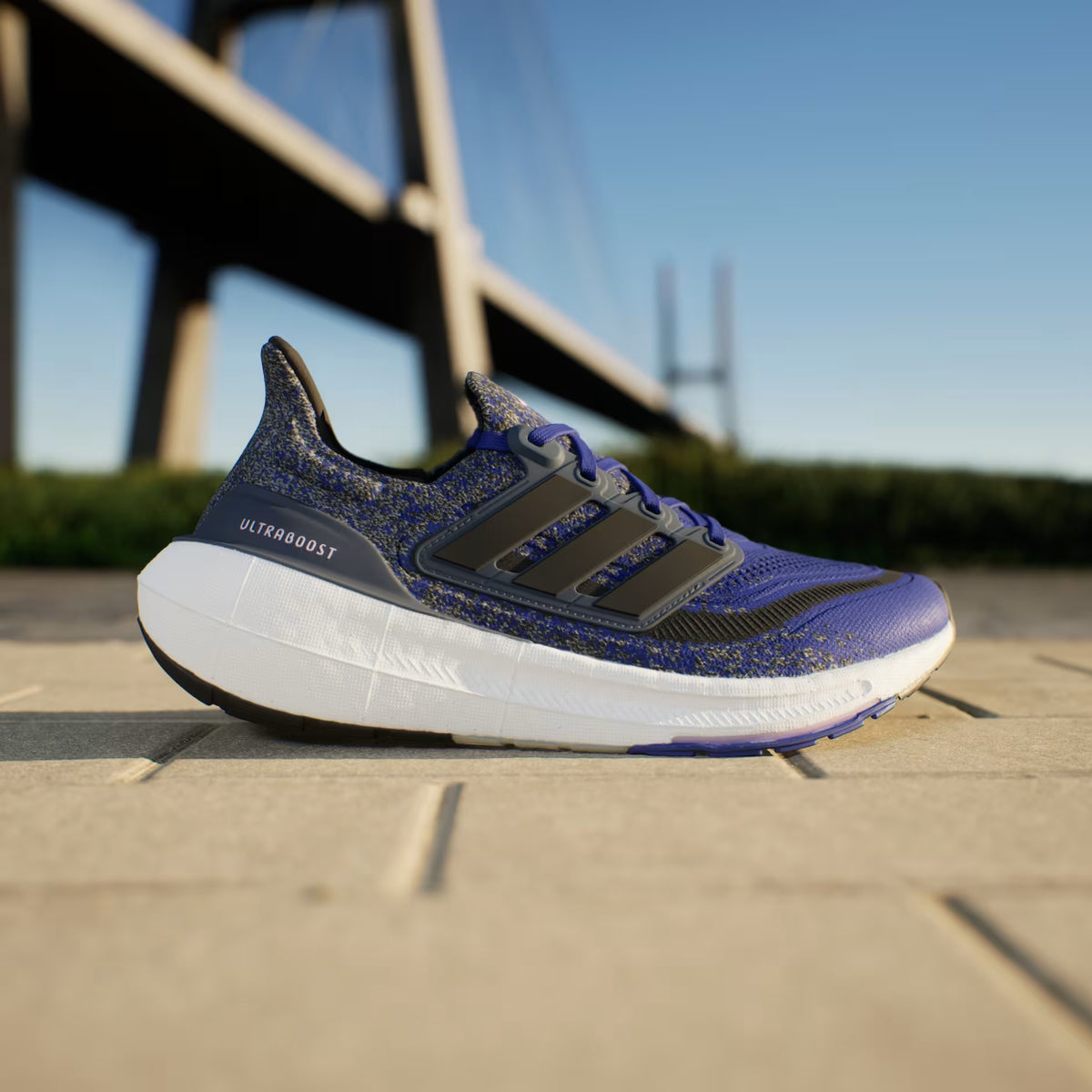 Men's Ultraboost Light Shoes ID3276