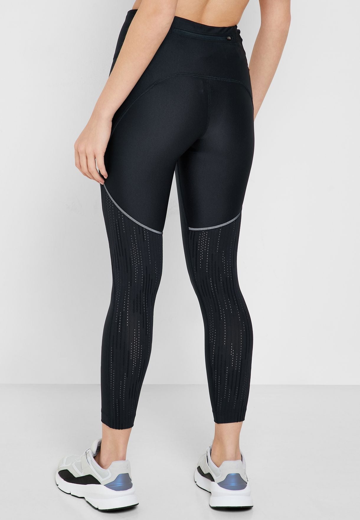 Under Armour Fly Fast Glare Raised Thread Crop  1343130-001